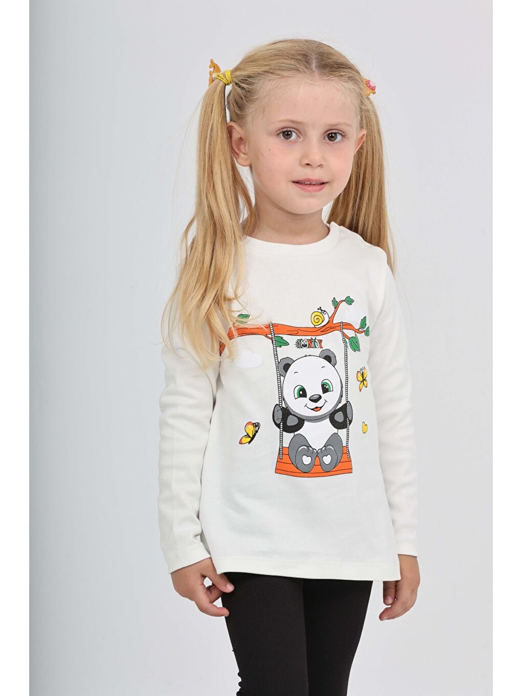 Ekru Kız Çocuk Sallanan Panda Baskılı Sweatshirt-1