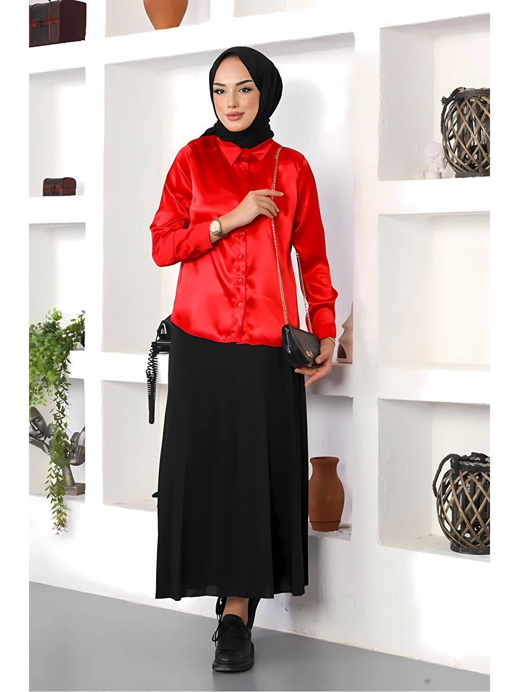 Kadın Kırmızı Saten Yüzeyli Tesettür Gömlek HZL25W-BD139641