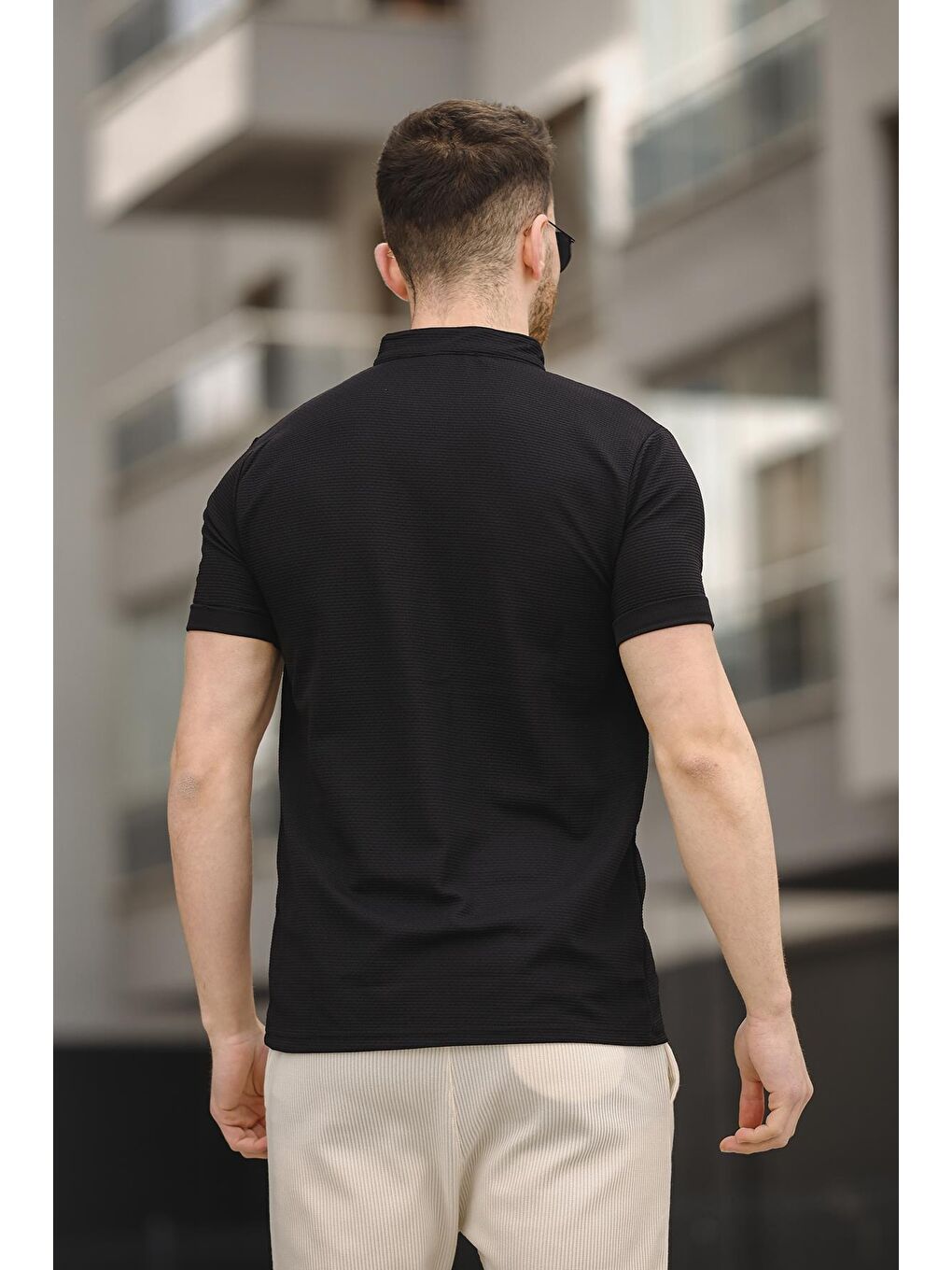 Siyah Dennie Tek Cep Waffle Kumaş Slim Kısa Kol Hakim Yaka Erkek Gömlek-2