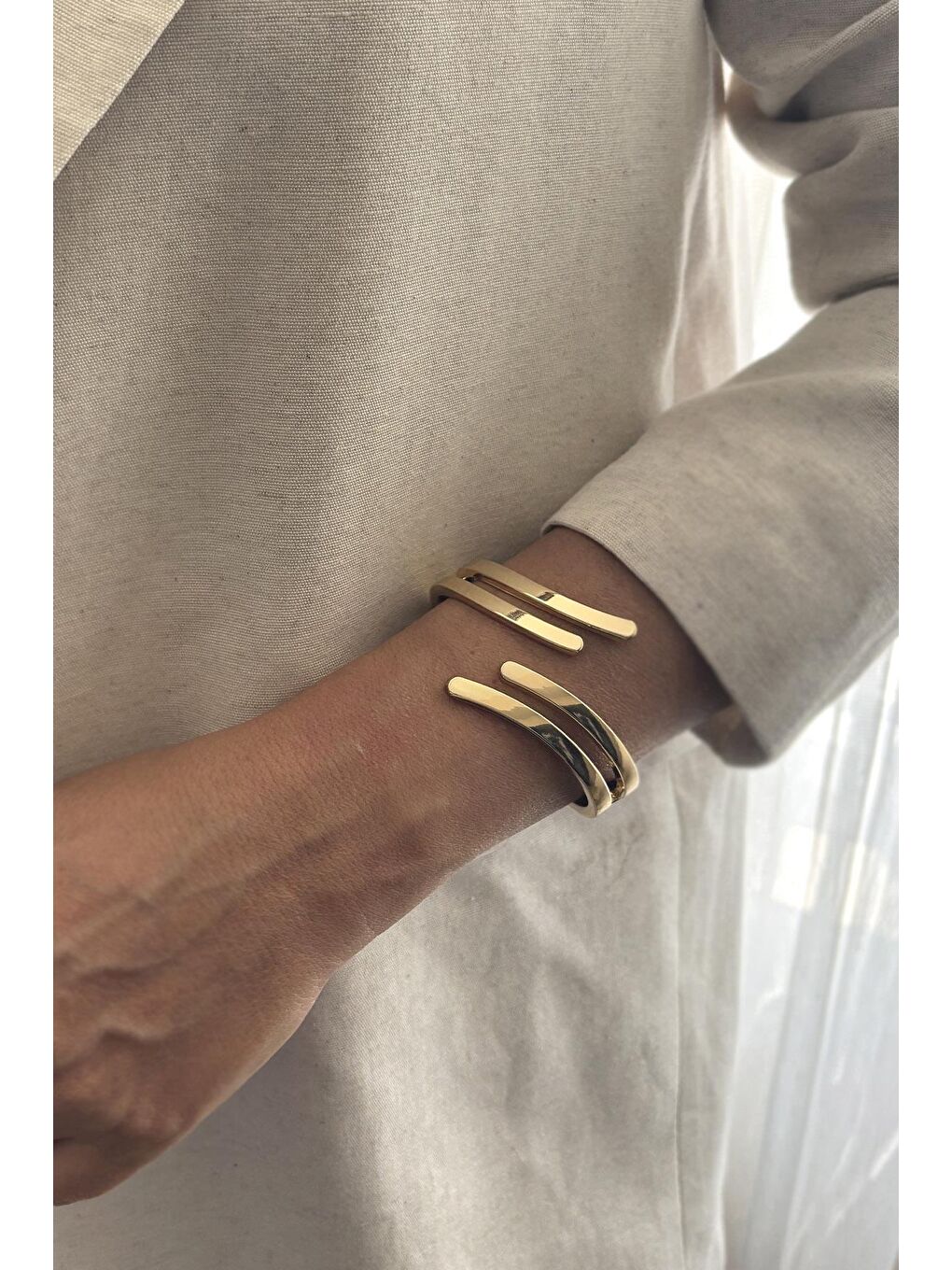 Sarı VIP Gold Geometrik Kalın Kelepçe Bileklik