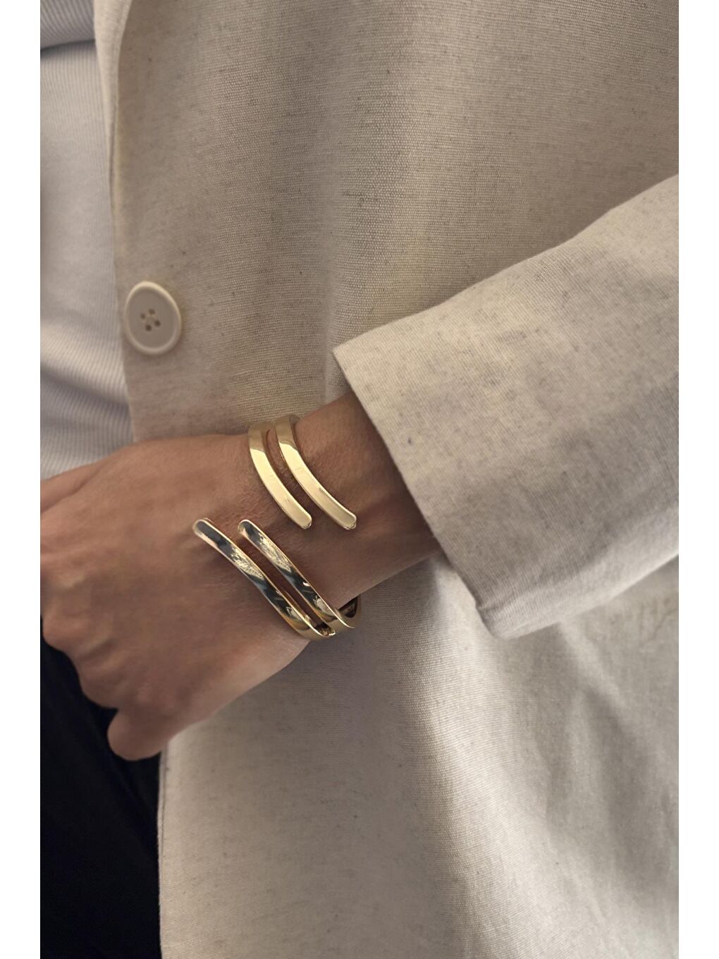 Sarı VIP Gold Geometrik Kalın Kelepçe Bileklik-2