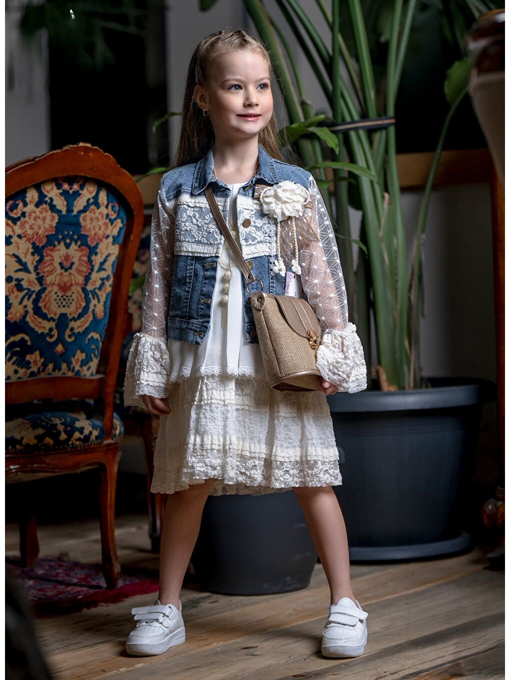 Beyaz Kız Çocuk Dantelli Jean Ceket ve Elbise Takımı M00717-3