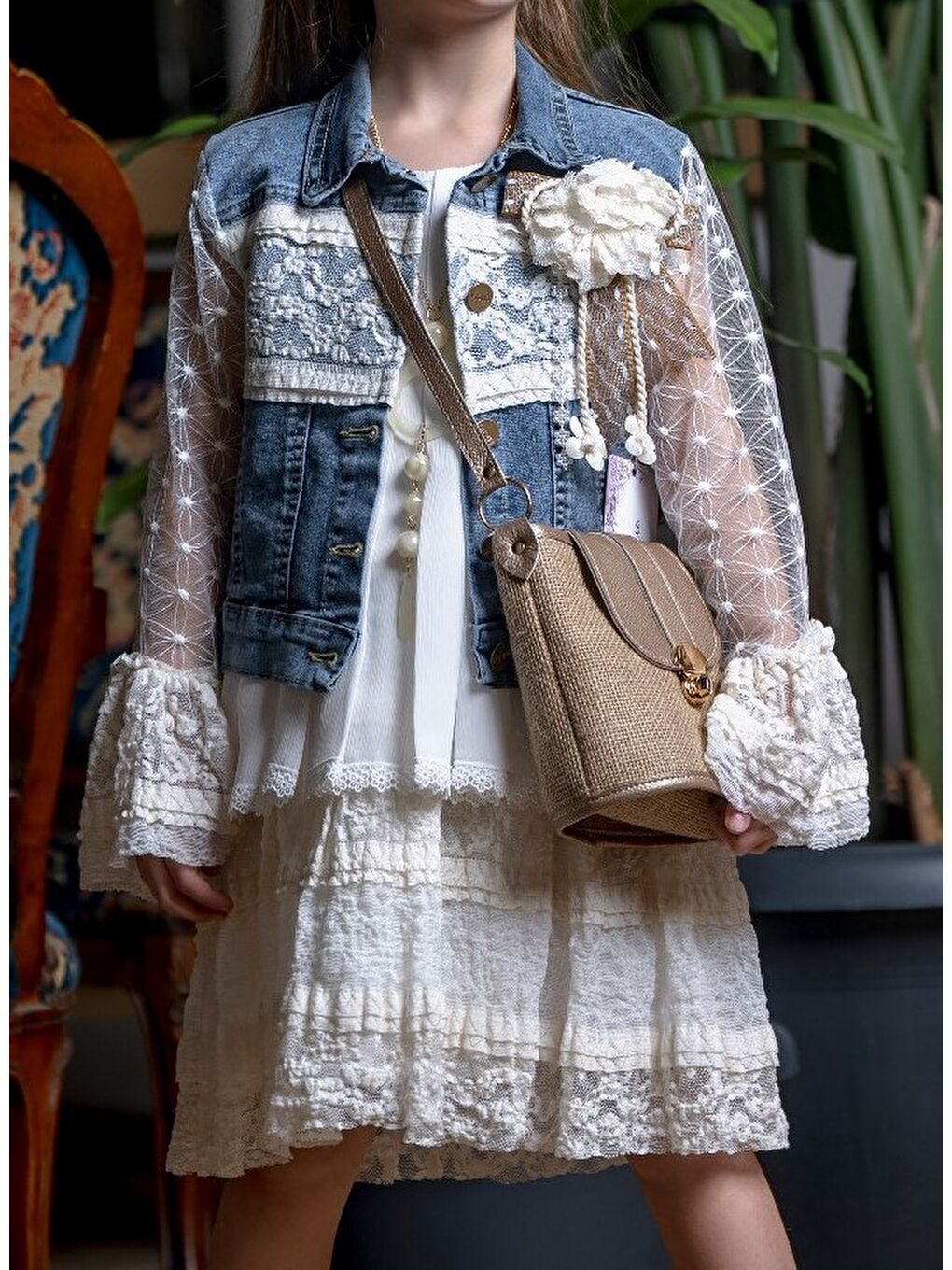 Beyaz Kız Çocuk Dantelli Jean Ceket ve Elbise Takımı M00717-6