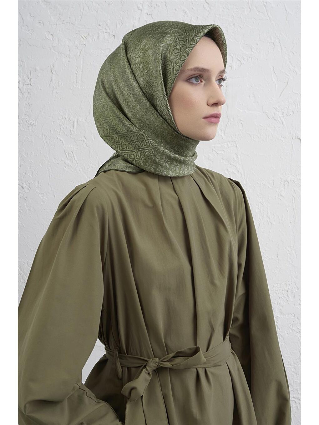 Yeşil Klasik Desenli Saf İpek Twill Eşarp 9437D 15