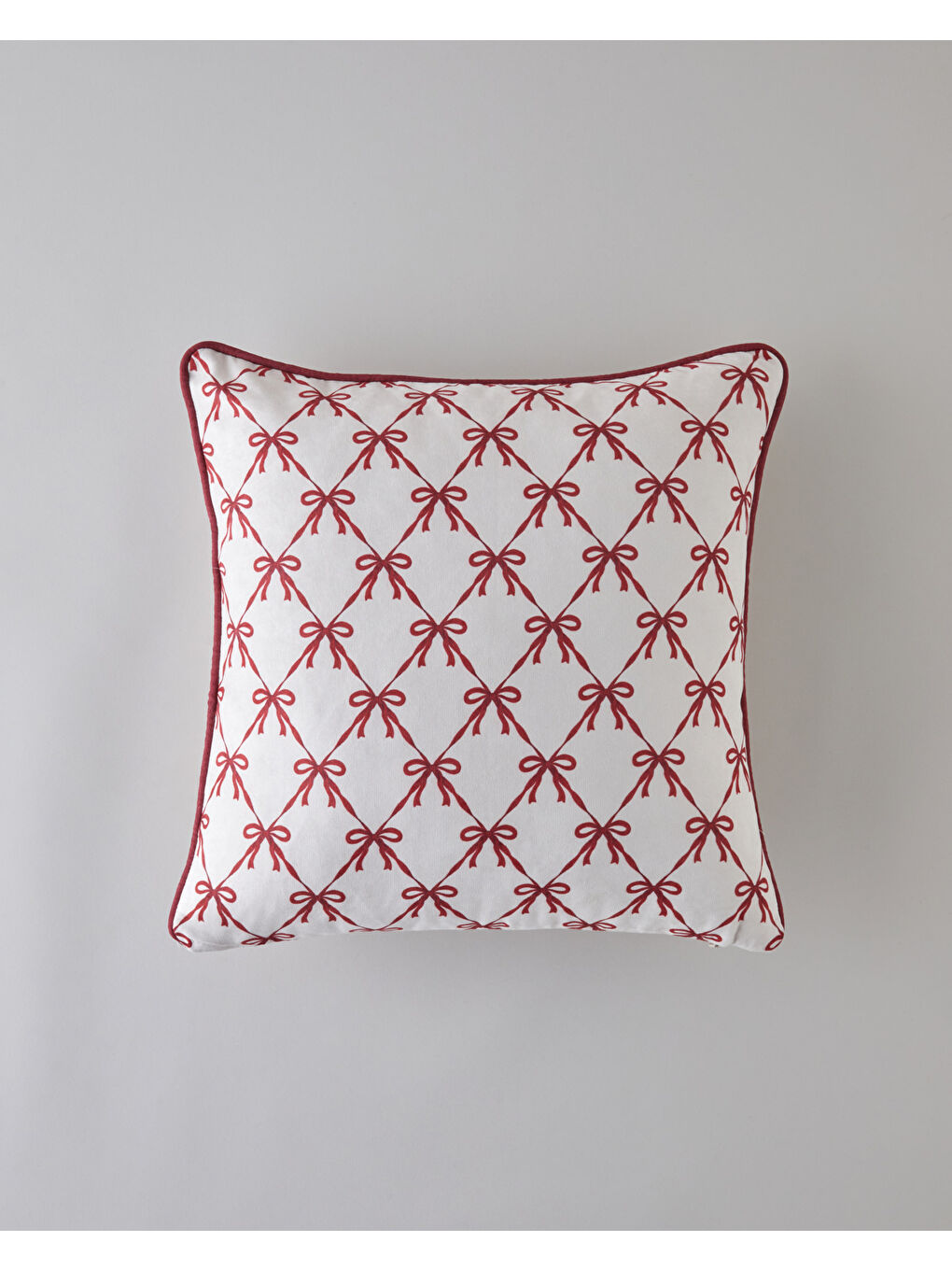Hollya Kırlent Kılıfı 45x45 cm Kırmızı