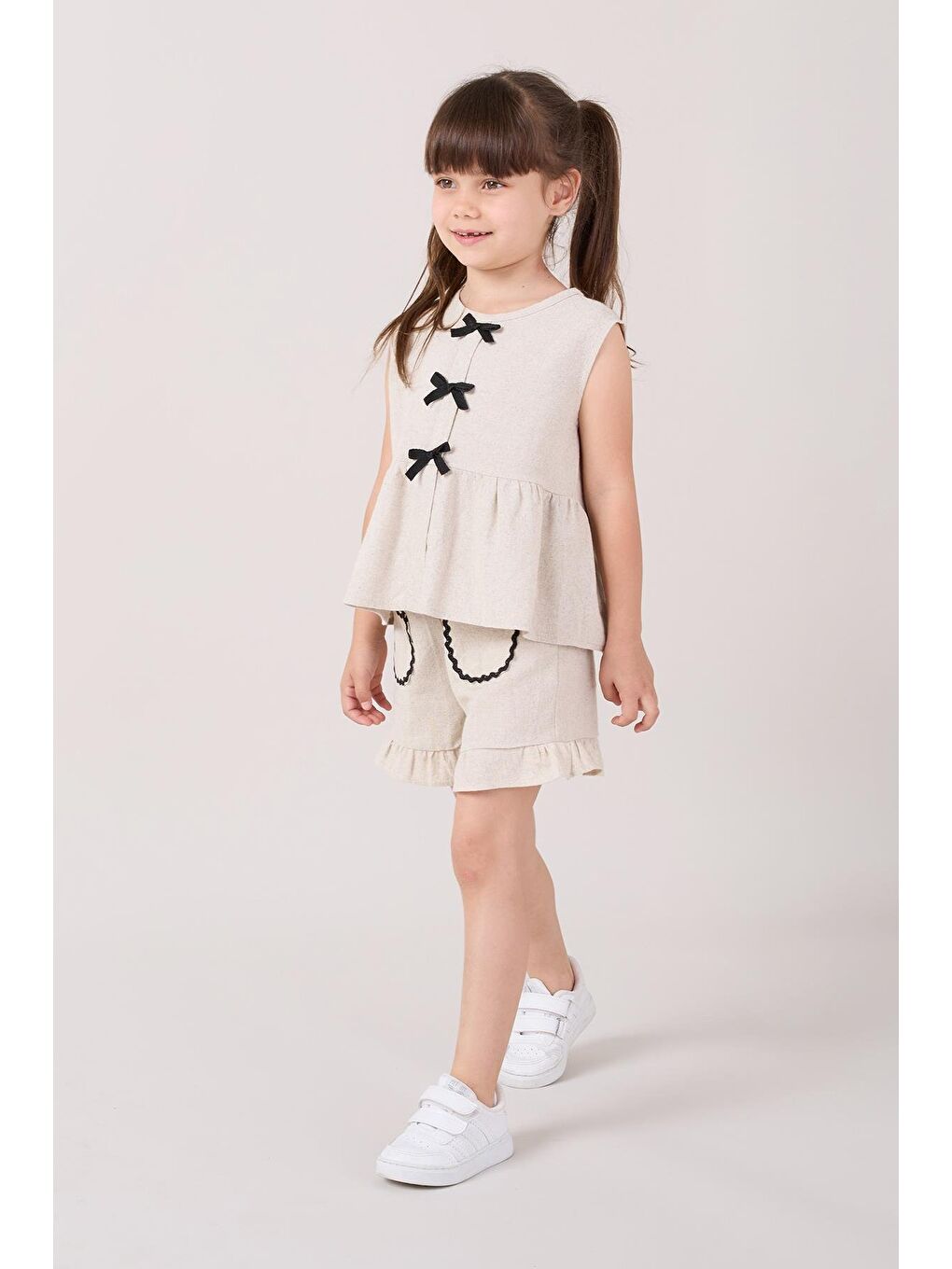 Ekru Kız Çocuk Keten Krem Fırfırlı Şort Ve Fiyonklu Bluz Takım-1