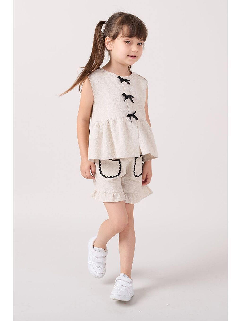 Ekru Kız Çocuk Keten Krem Fırfırlı Şort Ve Fiyonklu Bluz Takım-4