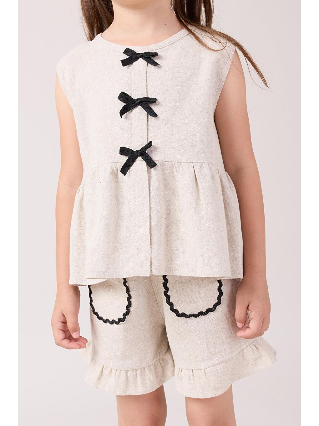 Ekru Kız Çocuk Keten Krem Fırfırlı Şort Ve Fiyonklu Bluz Takım-5
