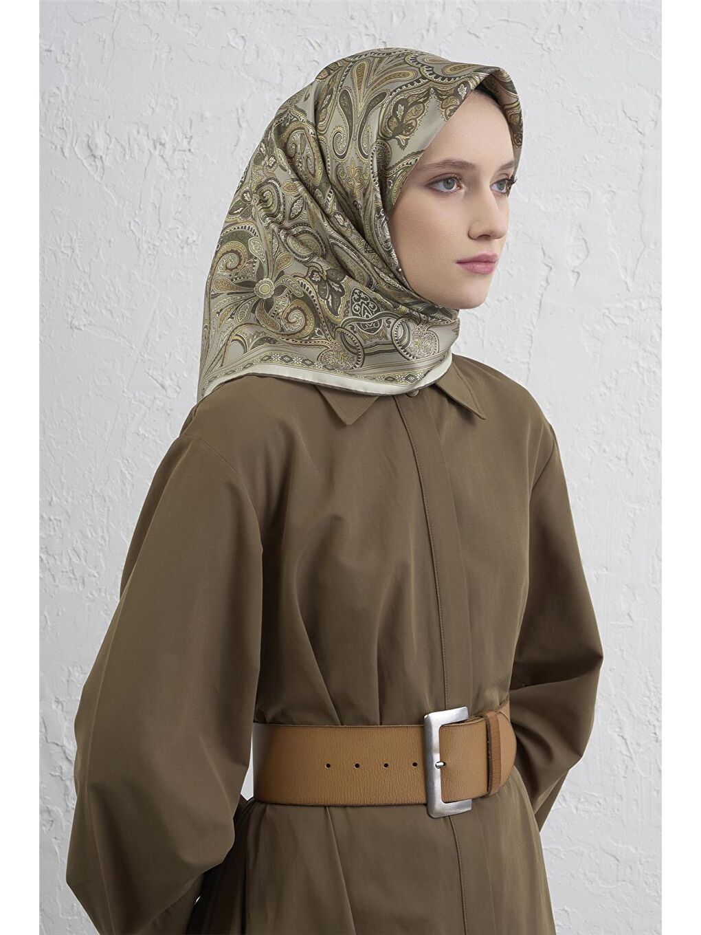 Yeşil Etnik Desen Saf İpek Twill Eşarp 9421D 36