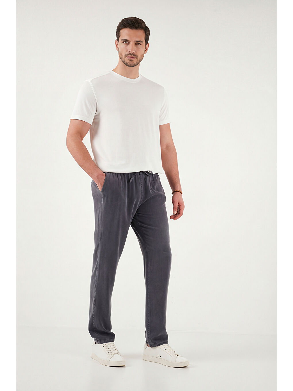 Gri Regular Fit Normal Bel Düz Paça Pantolon 6689255-2