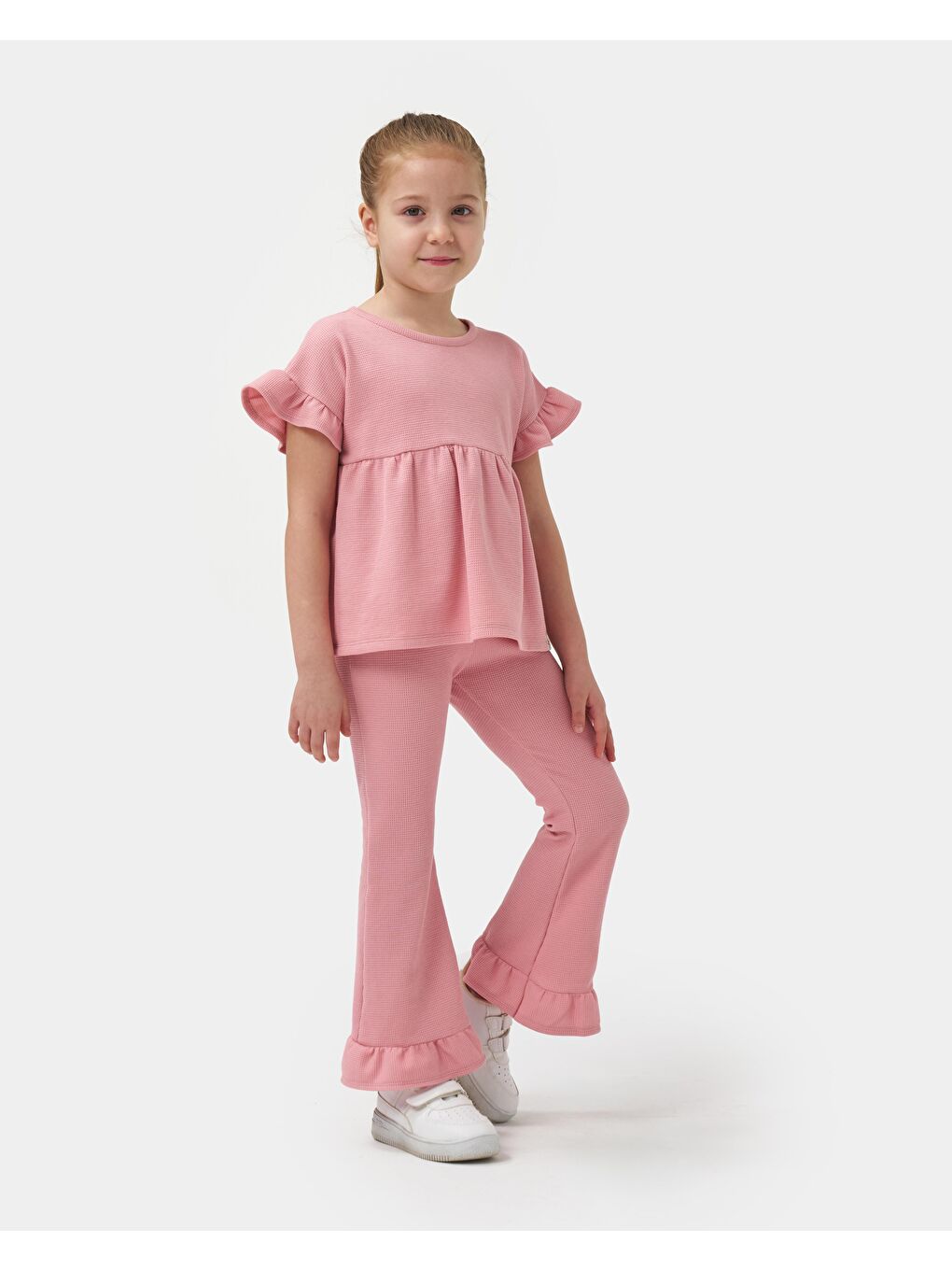 Pembe Kız Çocuk Pamuklu Gofre Dokulu Fırfırlı Kısa Kollu Bluz İspanyol Paça Alt Takım