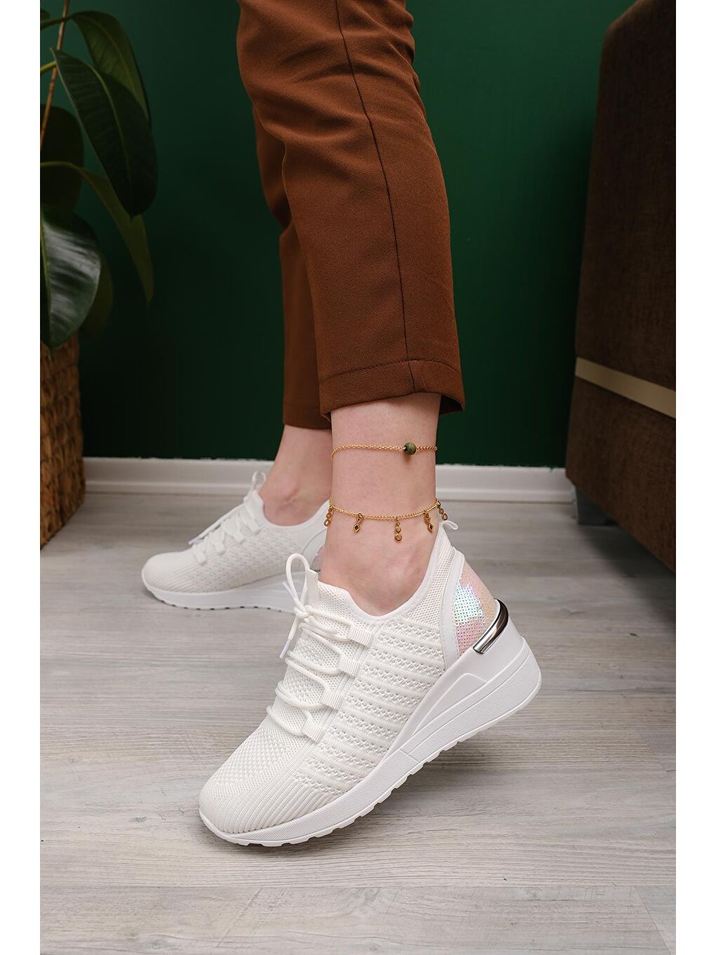 Beyaz Delisle Fileli Kalın Topuklu Kadın Sneaker