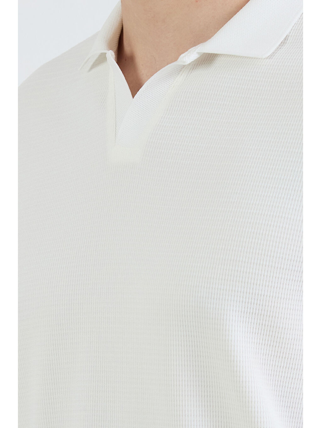 Beyaz Basic Polo Yaka Jakarlı Tişört-4