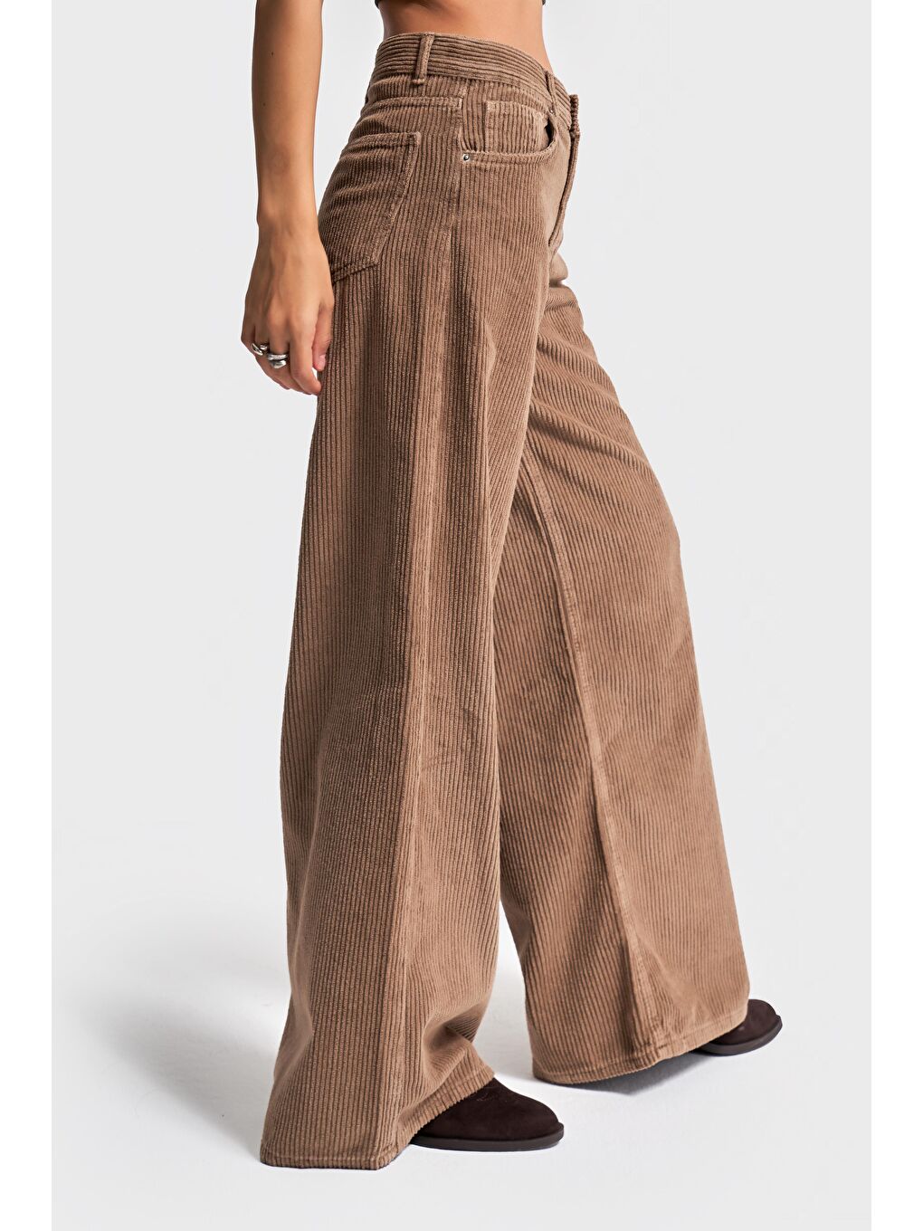 Kadın Kahverengi Hera 29w5-29 Palazzo Fit Kalın Fitilli Velvet Kadife Kumaş Pantolon-2