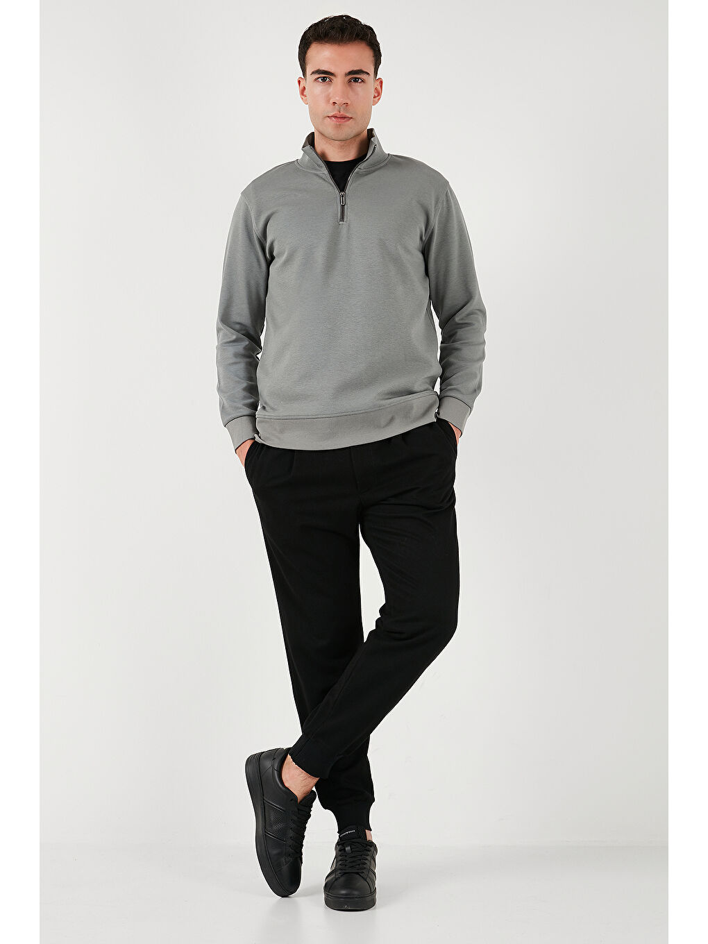 Haki Pamuklu Regular Fit Yarım Fermuarlı Dik Yaka Sweat 5905470-1