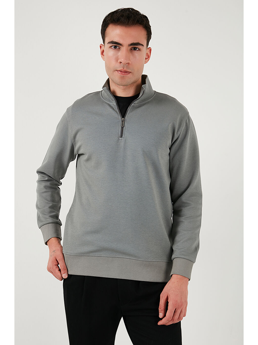 Haki Pamuklu Regular Fit Yarım Fermuarlı Dik Yaka Sweat 5905470-2