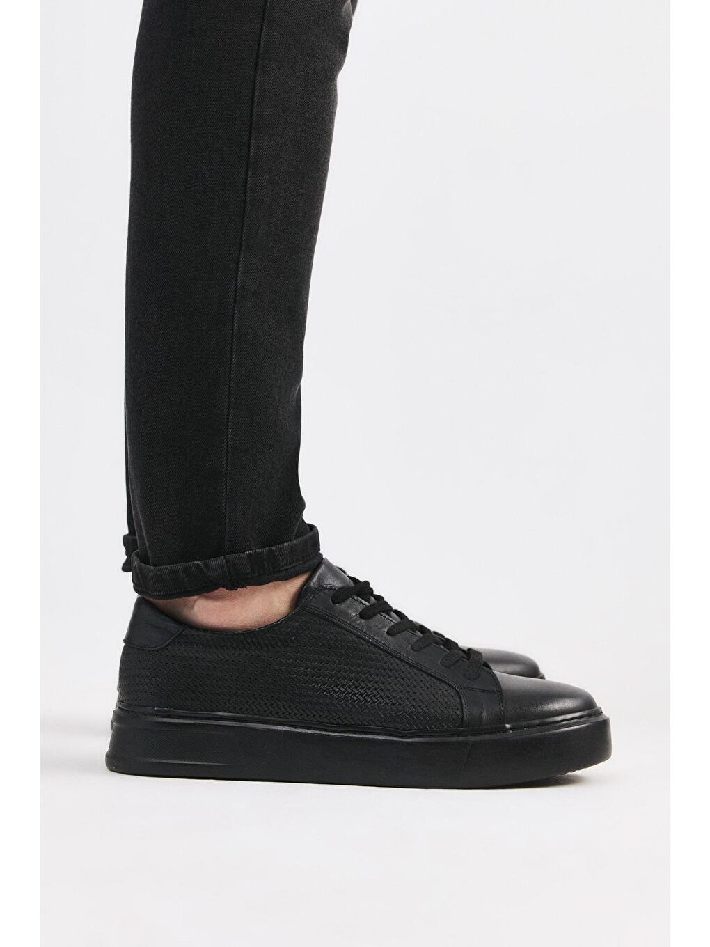 Erkek Deri Siyah Hafif Tabanlı Spor Ayakkabı-1