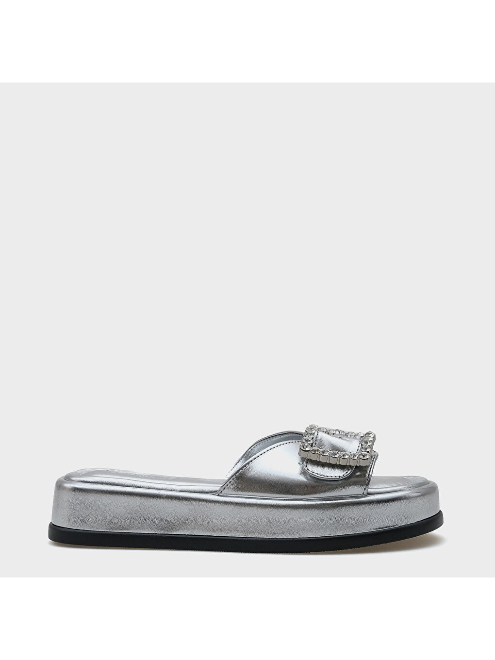 Gri Margi Dolgu Topuklu Tek Bantlı Taşlı Tokalı Metalik Kadın Terlik