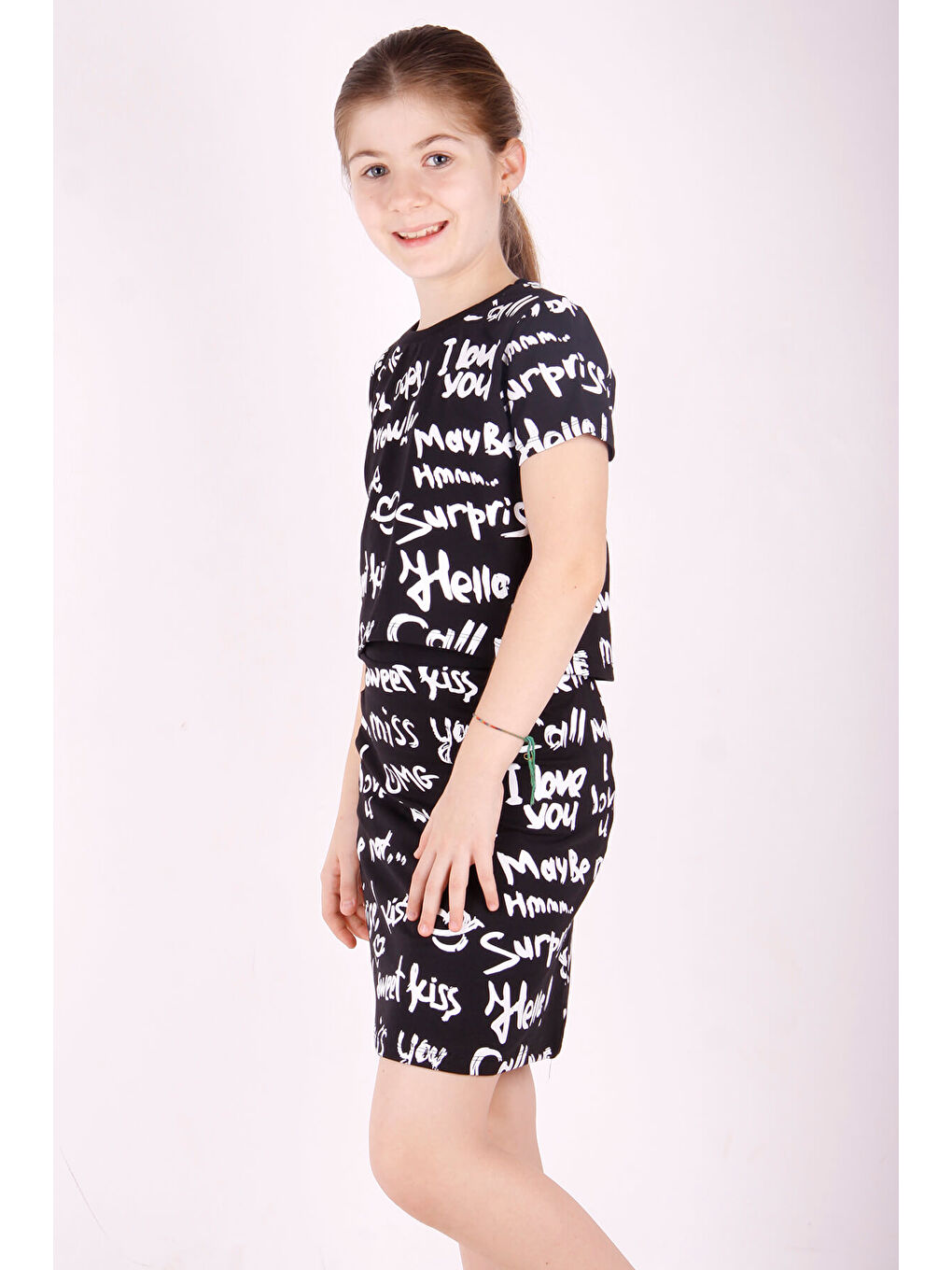 Siyah Kız Çocuk Komple Yazı Baskılı Etekli Takım-1