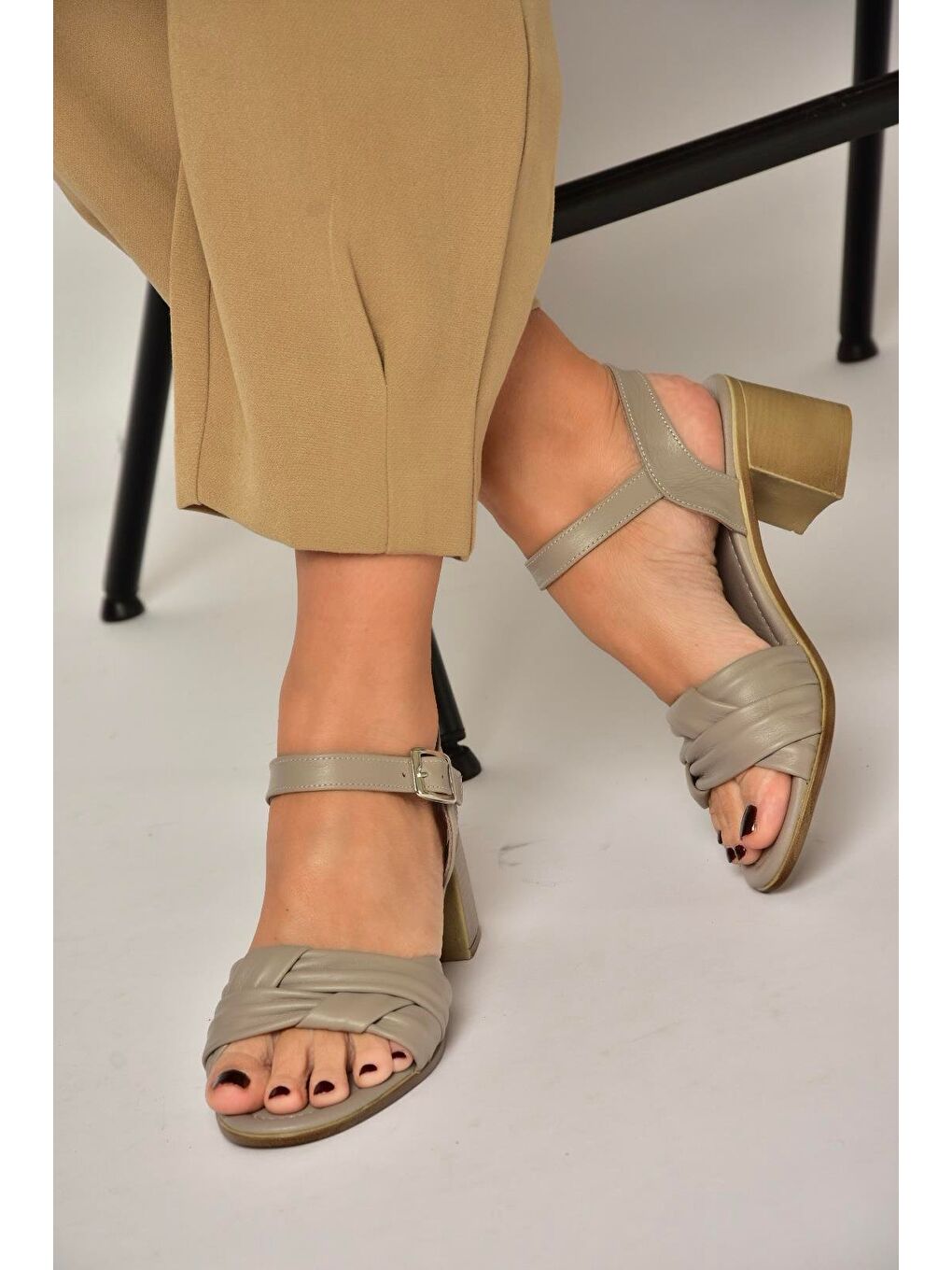 Bej Vizon Kadın Sandalet P555456303-2