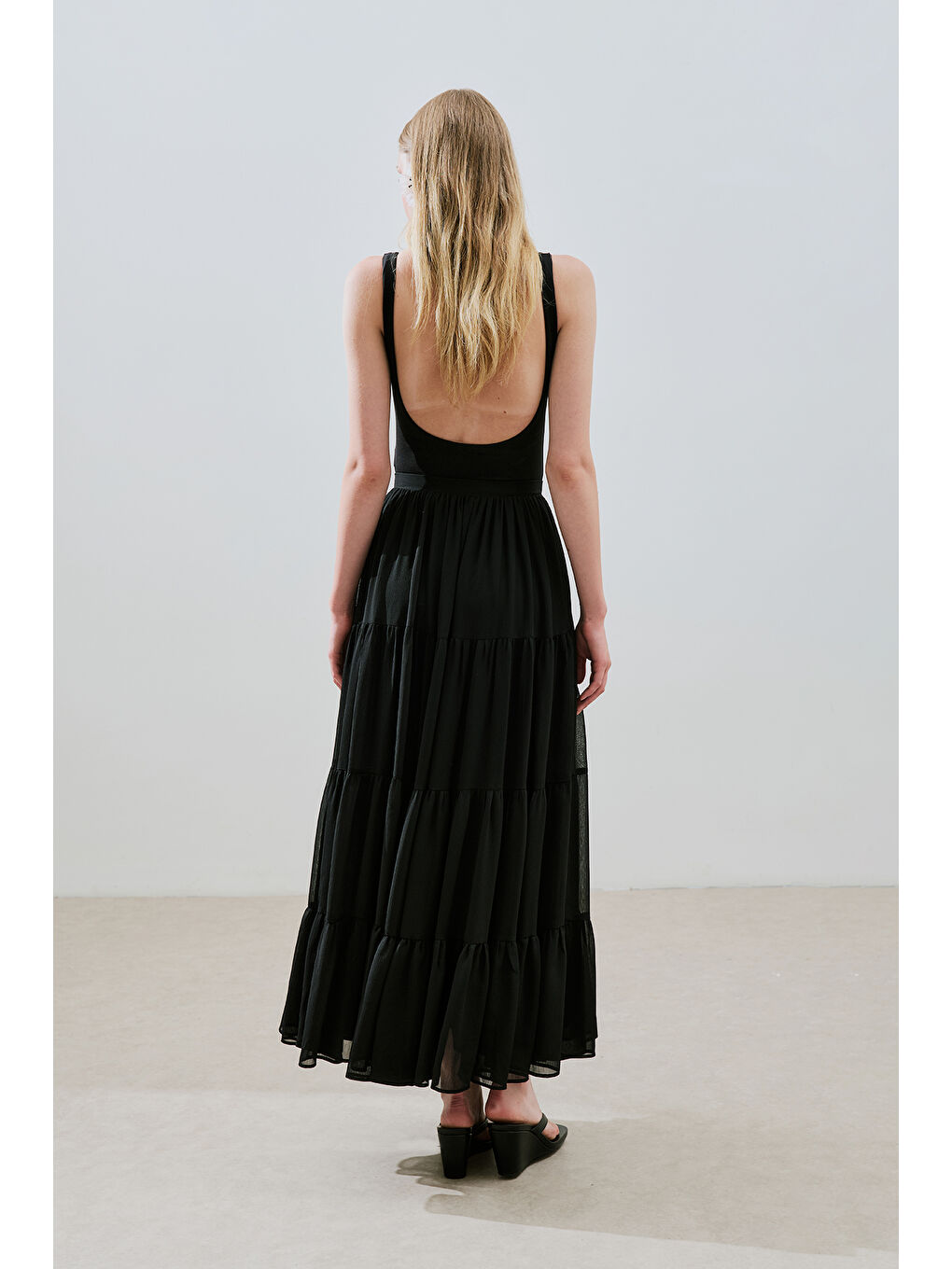 Uzun Büzgülü Şifon Etek Siyah-6