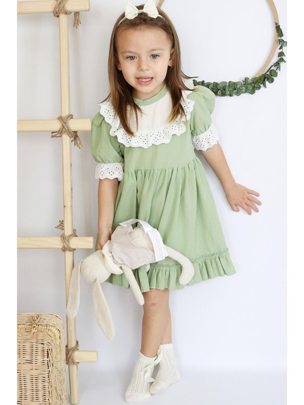 Kız Bebek Ruby Yeşil Fırfırlı Dantel Detaylı Kısa Kollu Elbise Bandana Takım-4