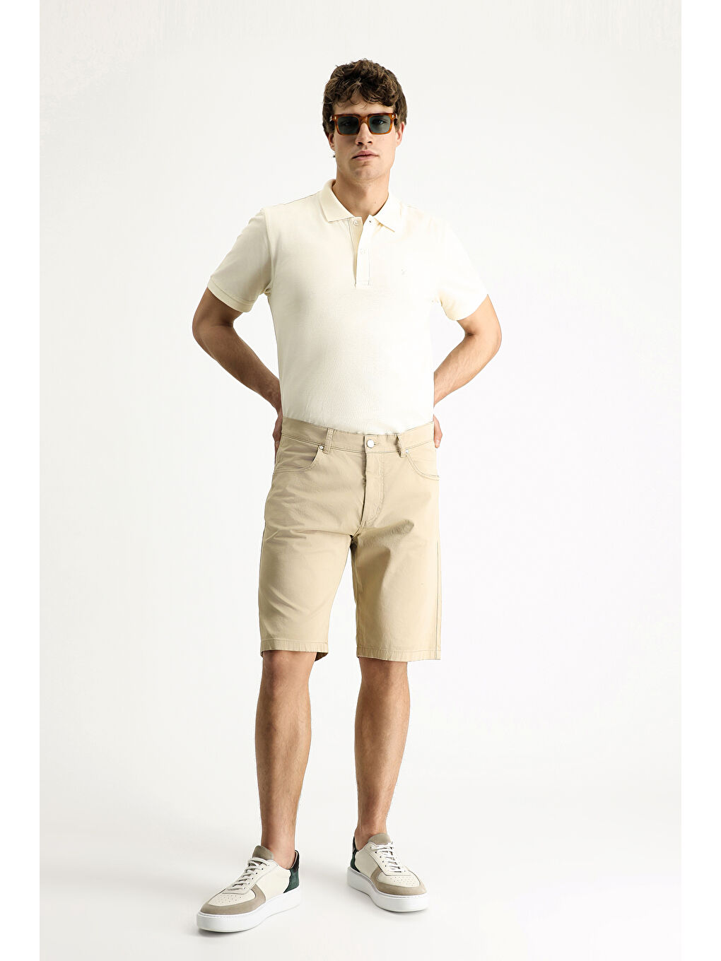 Bej Regular Fit Pamuklu Bermuda Şort-1