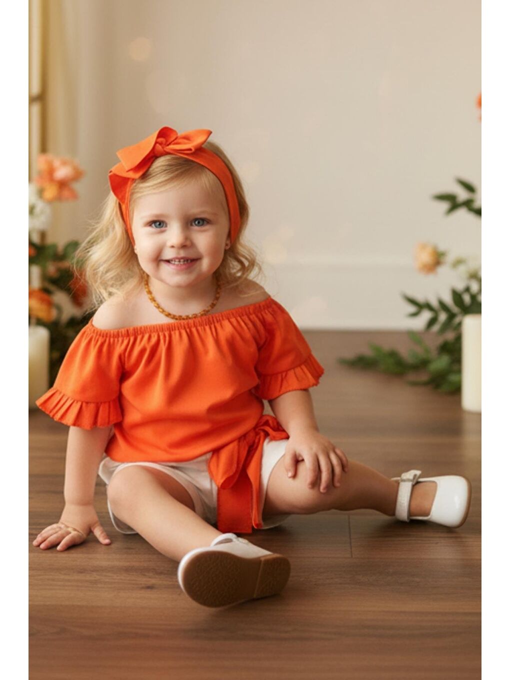 Kız Bebek Sunny Turuncu Madonna Yaka Şortlu Bandana Alt Üst Takım-1