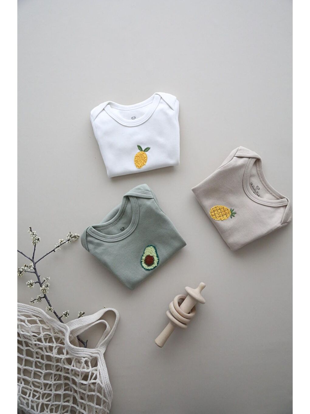 Beyaz 3Lü Nakışlı Çıtçıtlı Kısa Kollu Body Zıbın Model 3-3