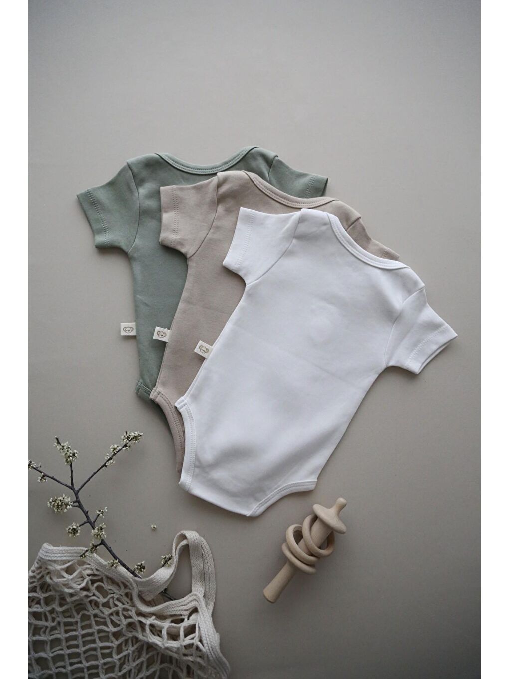 Beyaz 3Lü Nakışlı Çıtçıtlı Kısa Kollu Body Zıbın Model 3-4