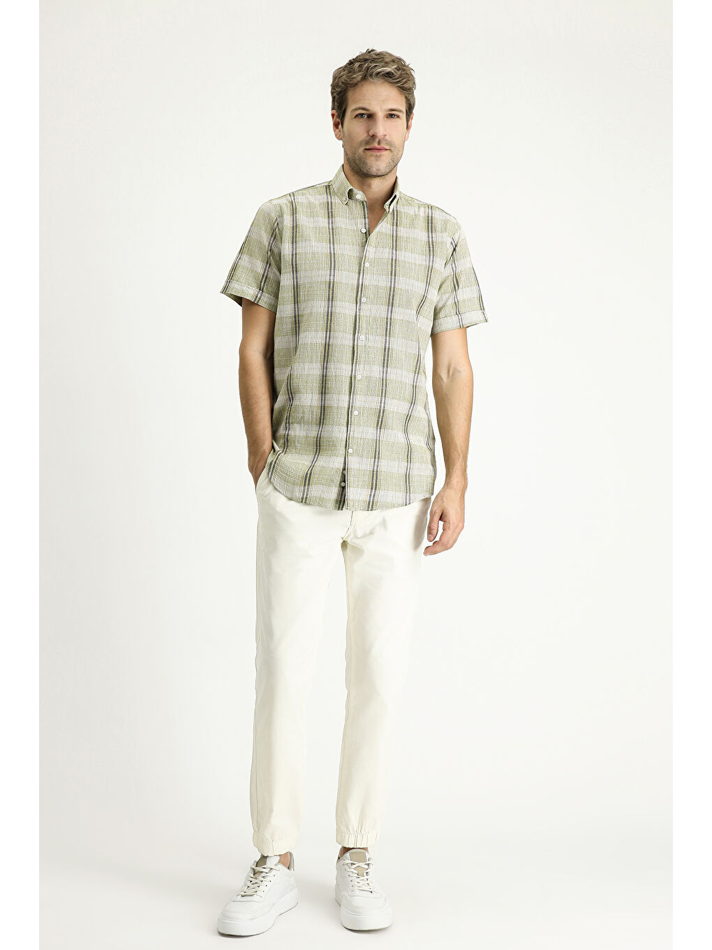 Haki Kısa Kol Regular Fit Ekose Spor Pamuk Düğmeli Yaka Gömlek-1