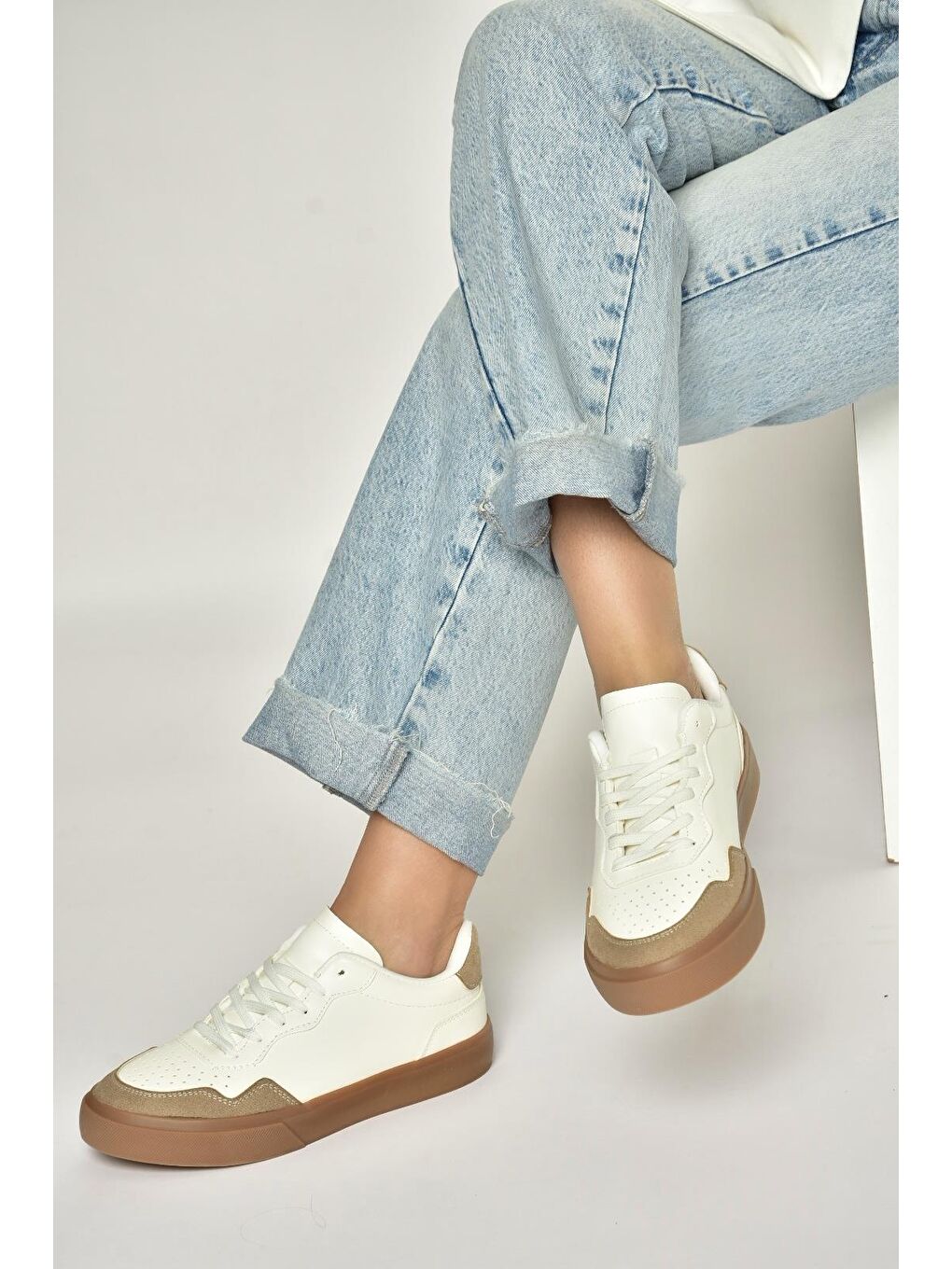 Beyaz/Vizon Kadın Spor Y973890109