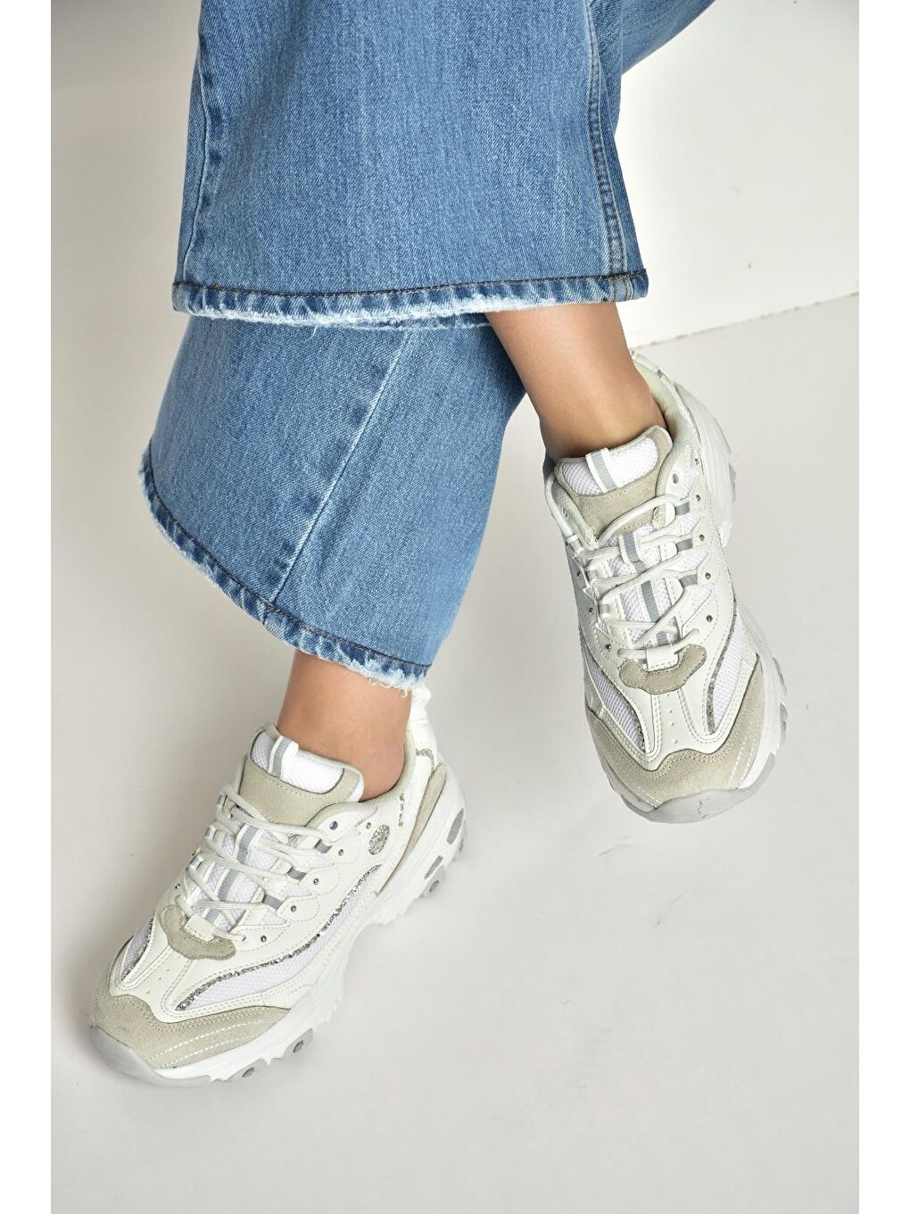 Beyaz Kadın Spor Y702038709