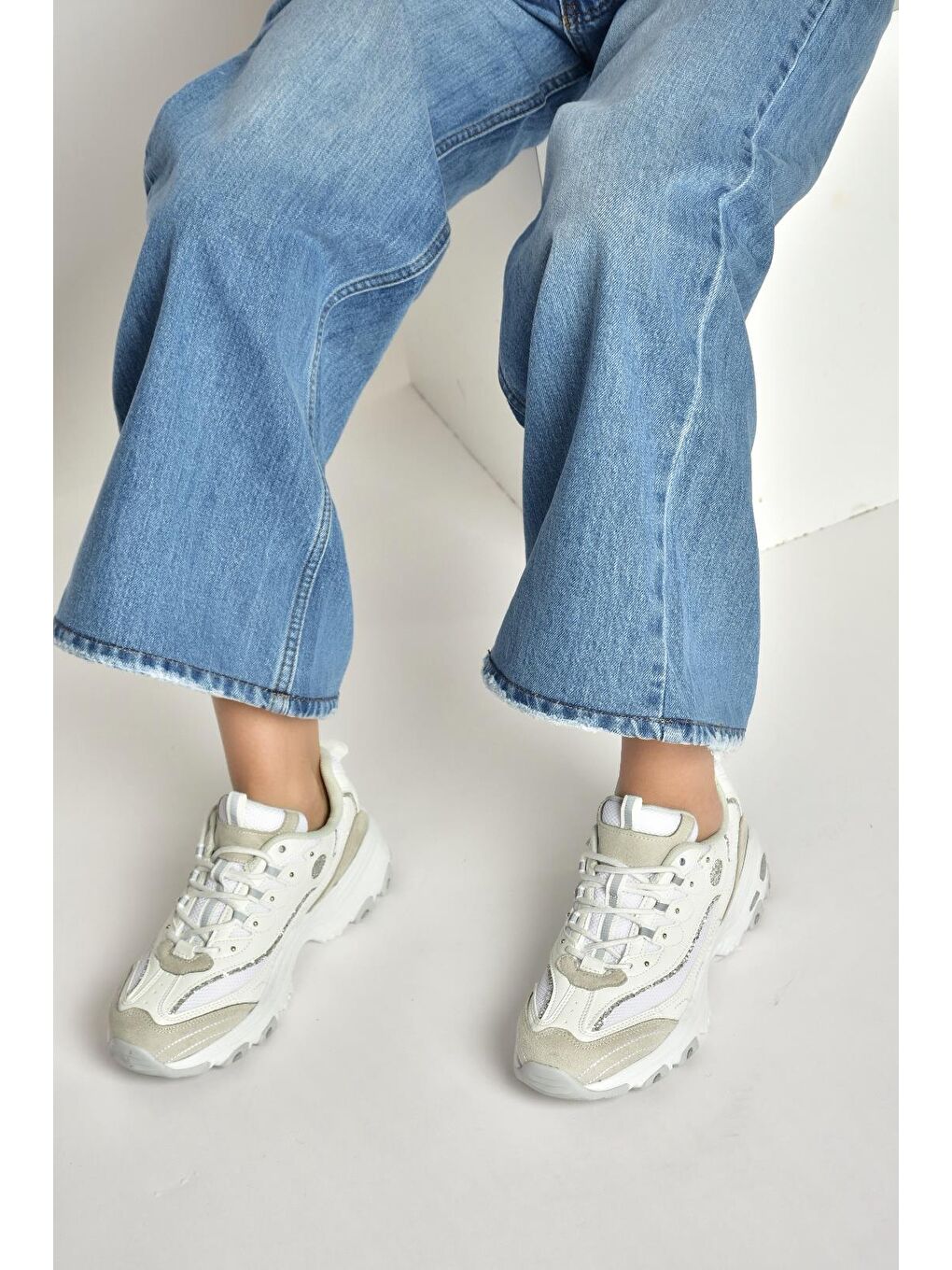 Beyaz Kadın Spor Y702038709-2