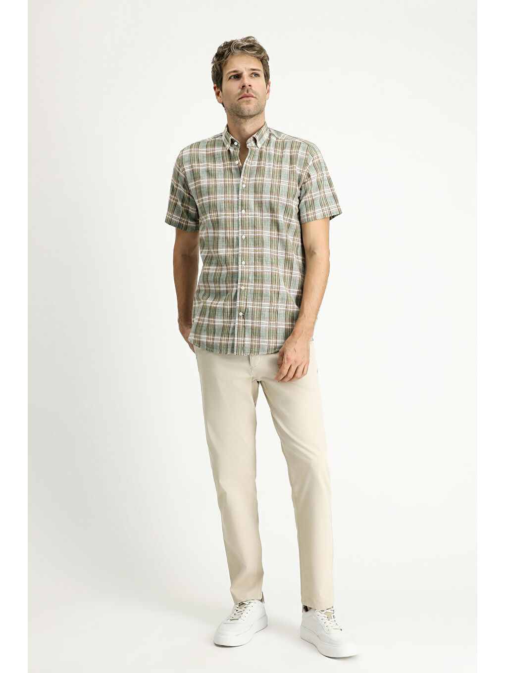 Haki Kısa Kol Regular Fit Ekose Spor Pamuk Düğmeli Yaka Gömlek-1