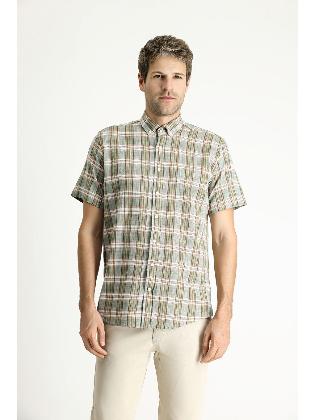 Haki Kısa Kol Regular Fit Ekose Spor Pamuk Düğmeli Yaka Gömlek-3