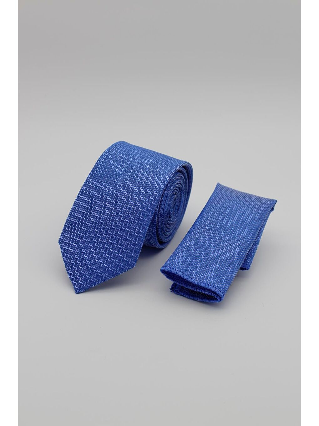 Koyu Mavi Kuş Gözü Desen 6 Cm Kravat 1090240101