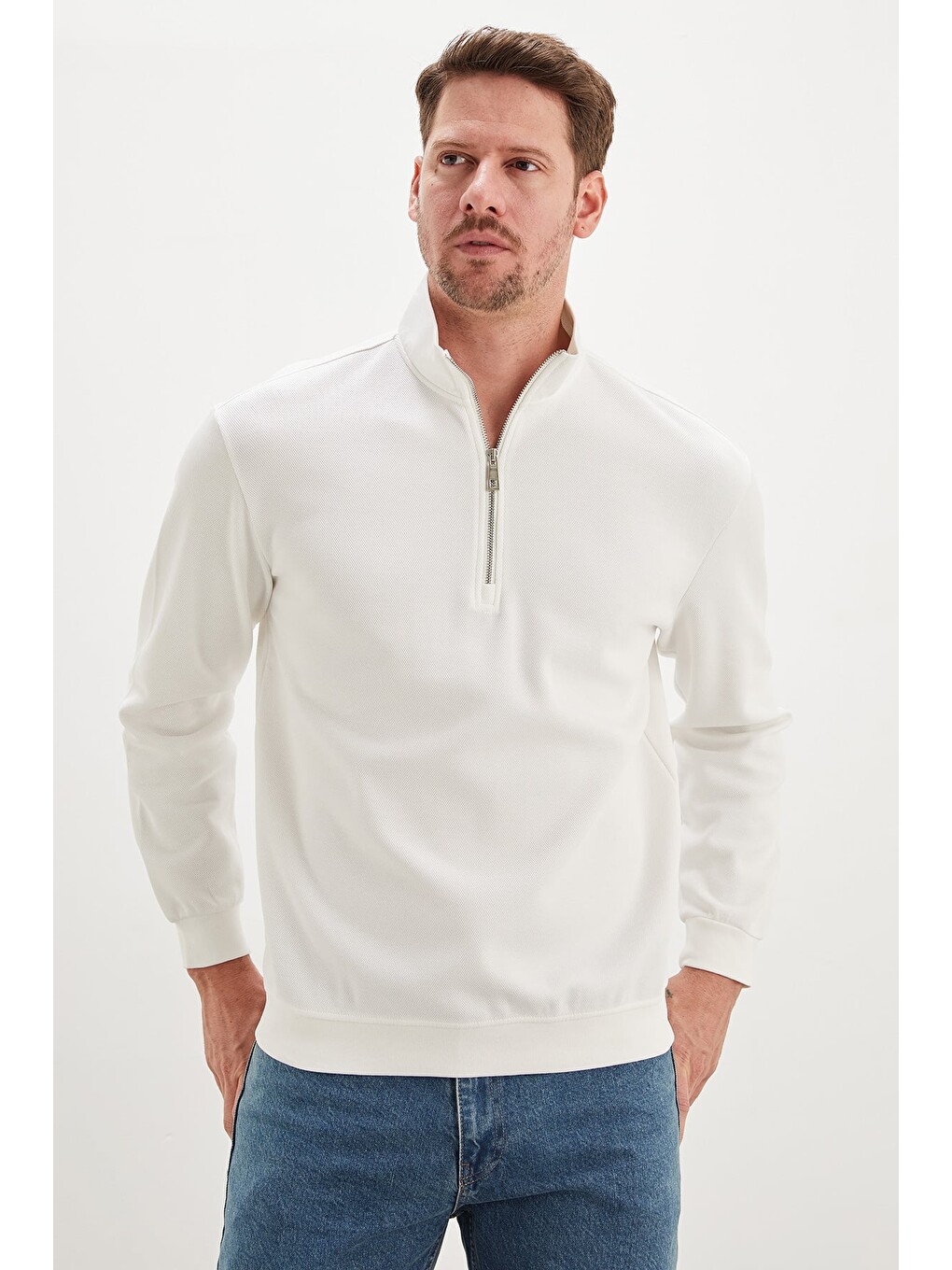 Ekru Yarım Fermuarlı Dik Yaka Pike Kumaş Sweatshirt-1