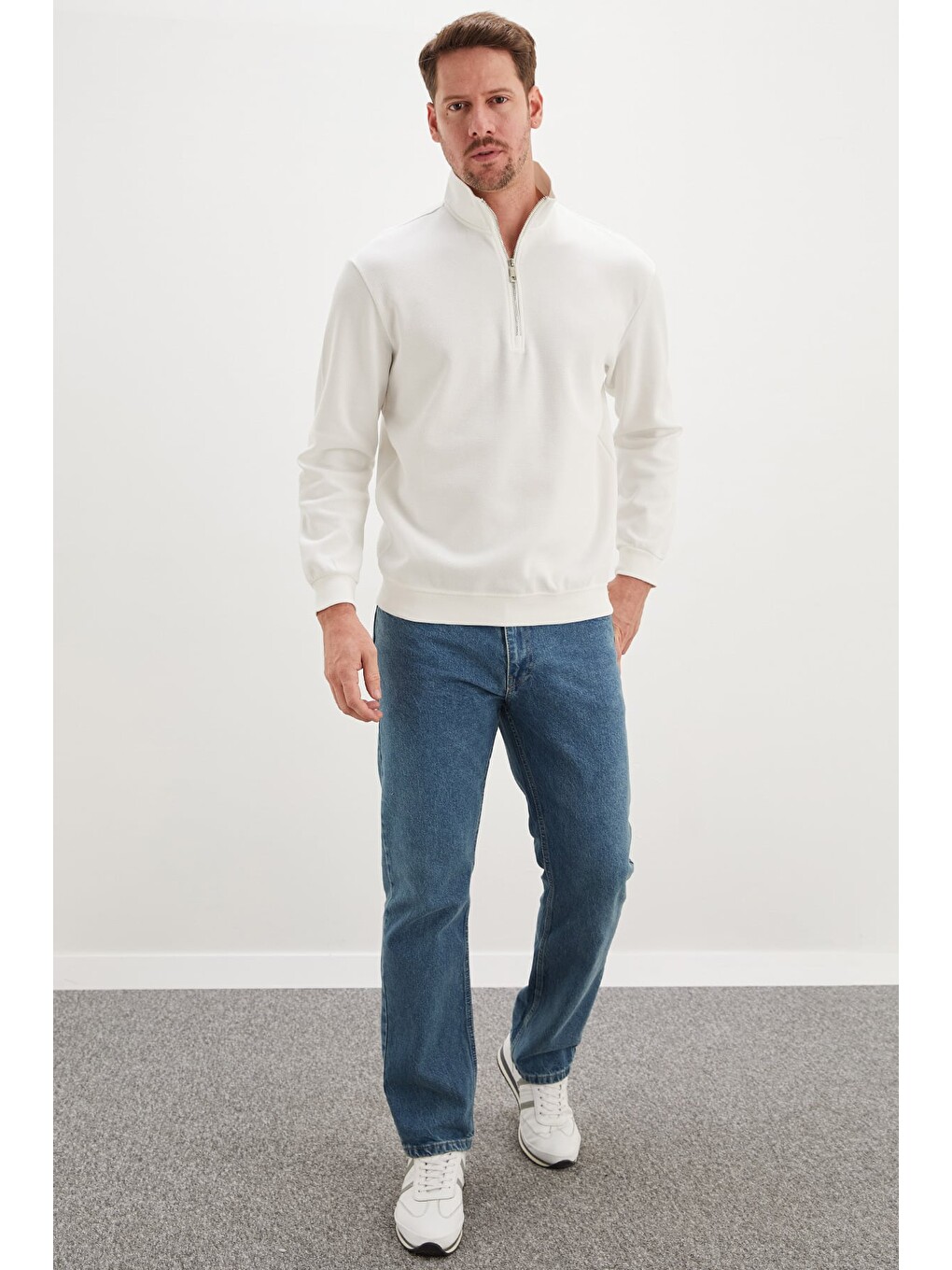Ekru Yarım Fermuarlı Dik Yaka Pike Kumaş Sweatshirt-2