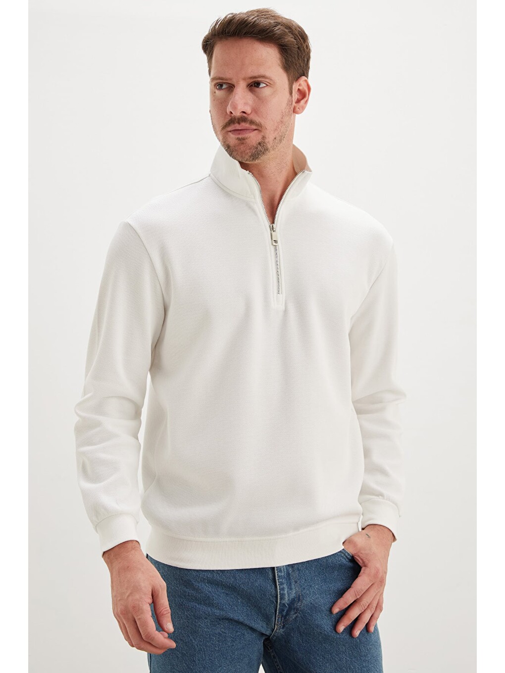 Ekru Yarım Fermuarlı Dik Yaka Pike Kumaş Sweatshirt-4
