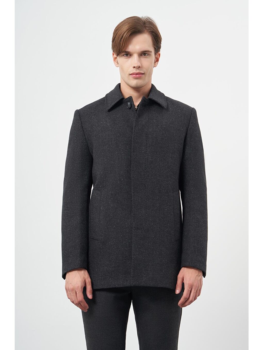 Siyah Kaşe Bebe Yaka Kendinden Desenli Sırt Kapitoneli Astar Comfort Fit Classic Kaban 1008245155