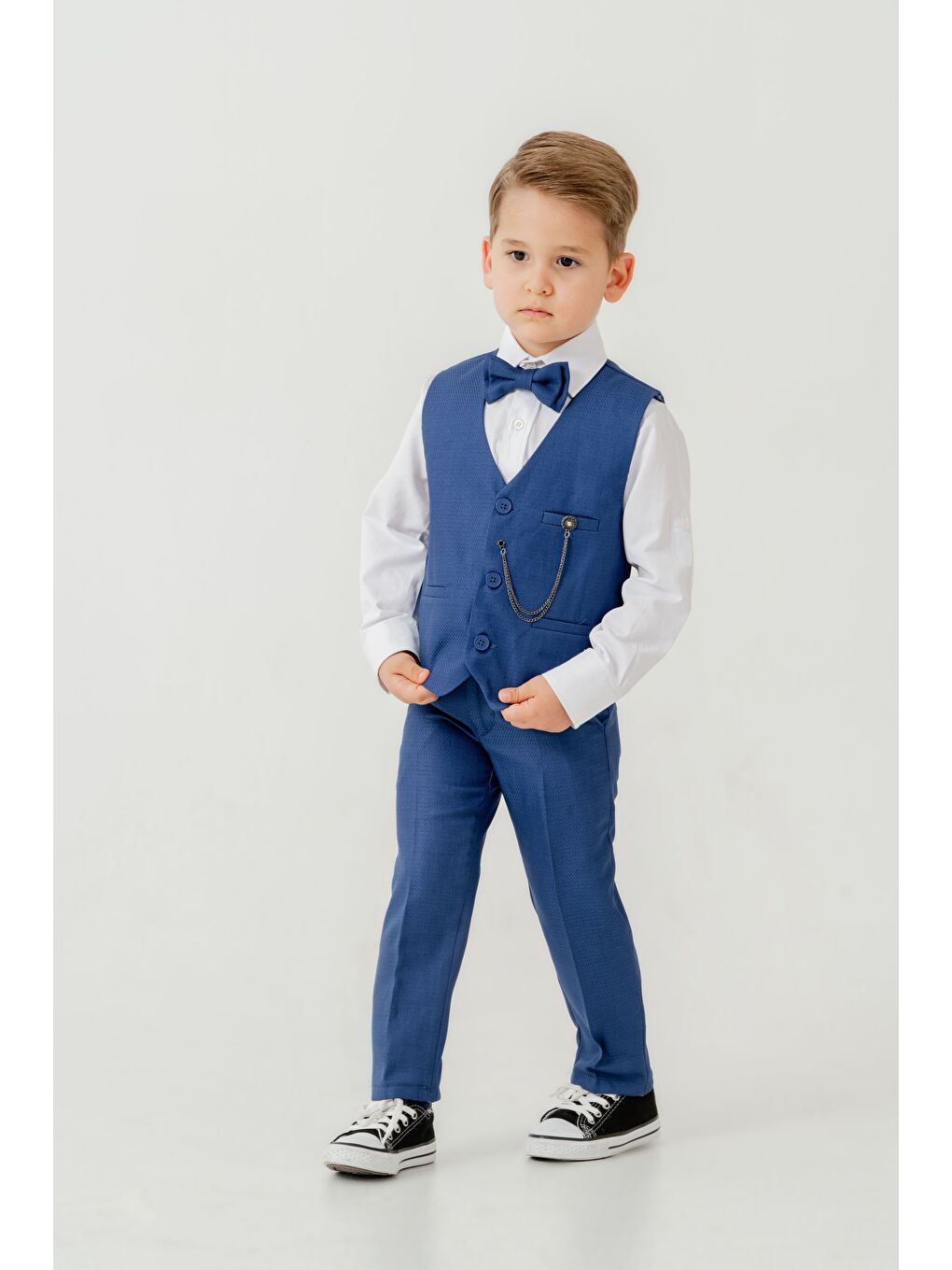 Mavi Erkek Çocuk Yelekli Slim Fit Takım Elbise – 4 Parça (Yelek, Pantolon, Gömlek, Papyon) TE.7026-2