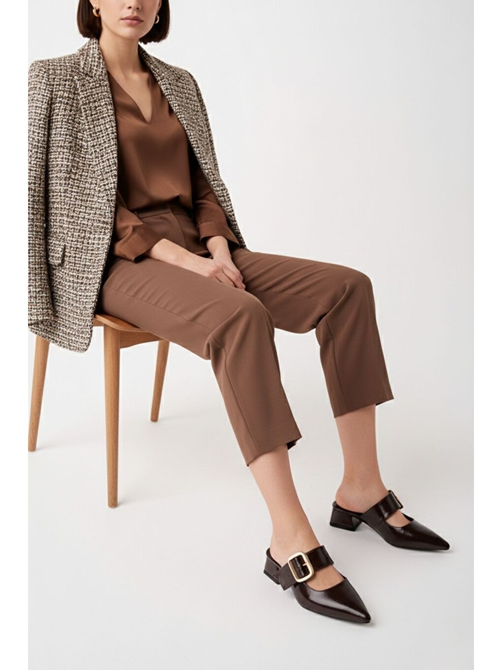 Kahverengi DESTİNY Gold Tokalı Tek Bant Sivri Burun Kadın Topuklu Terlik-6