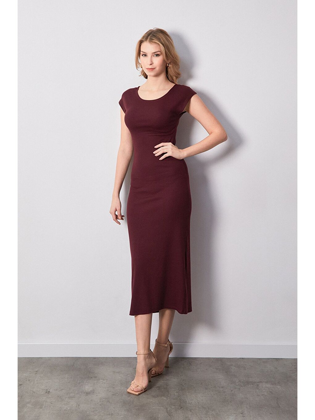 Bordo Basic Ribanalı Yırtmaçlı Elbise