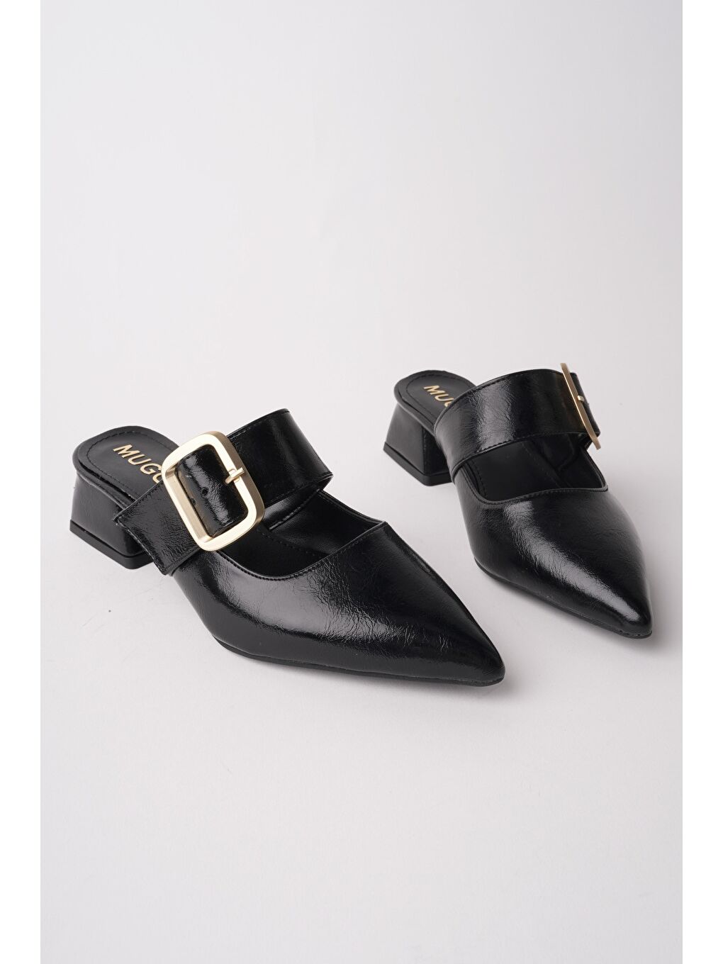 Siyah DESTİNY Gold Tokalı Tek Bant Sivri Burun Kadın Topuklu Terlik-1