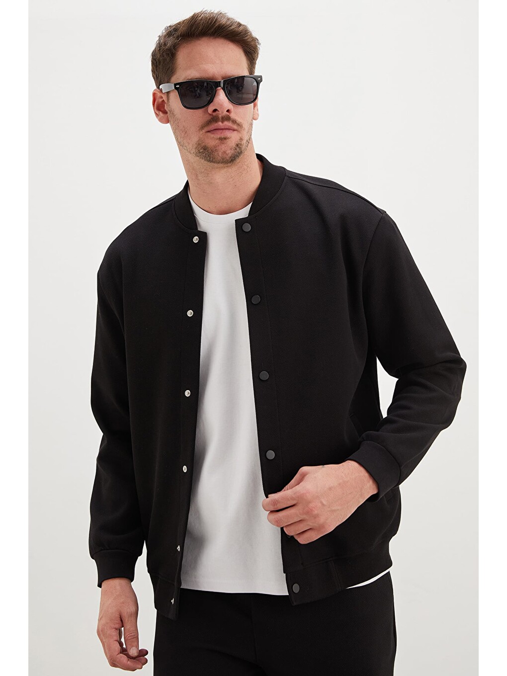 Siyah Çıtçıtlı Pike Kumaş Regular Fit Ceket-2