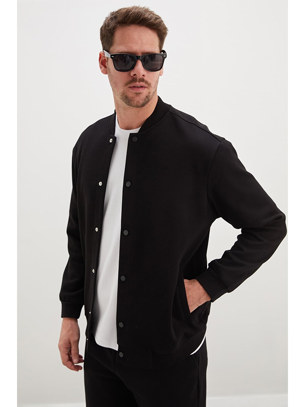 Siyah Çıtçıtlı Pike Kumaş Regular Fit Ceket-3