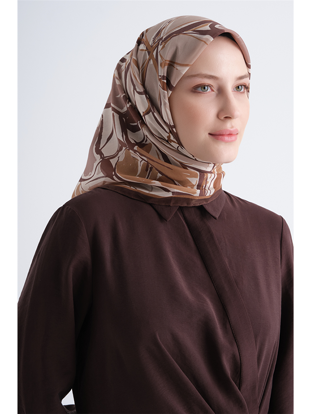 Kahverengi Yaz Esintisi Eşarp 3994 26-3