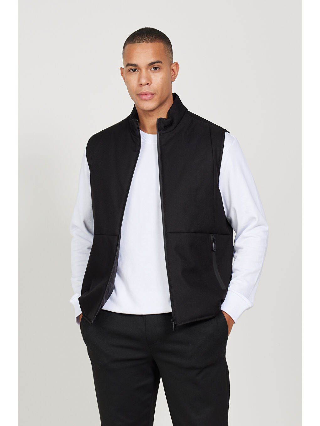 Erkek Siyah Standart Fit Normal Kesim Dik Yaka Yelek-2