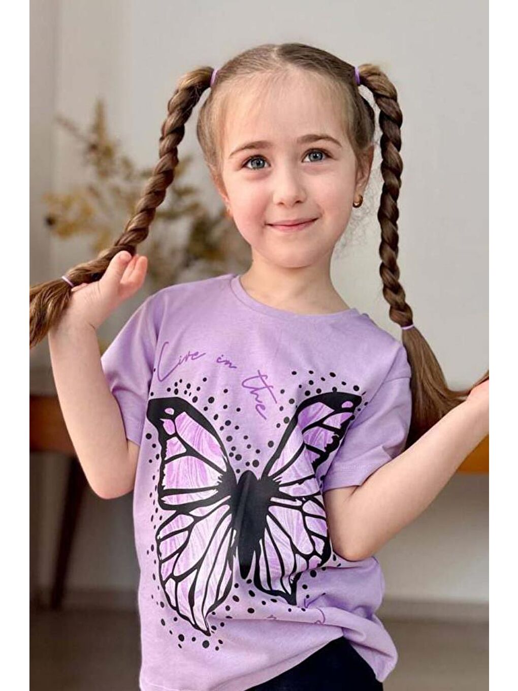 Kız Çocuk Kara Kalem Kelebek Baskılı Penye Lila T-Shirt Şortlu Takım-1